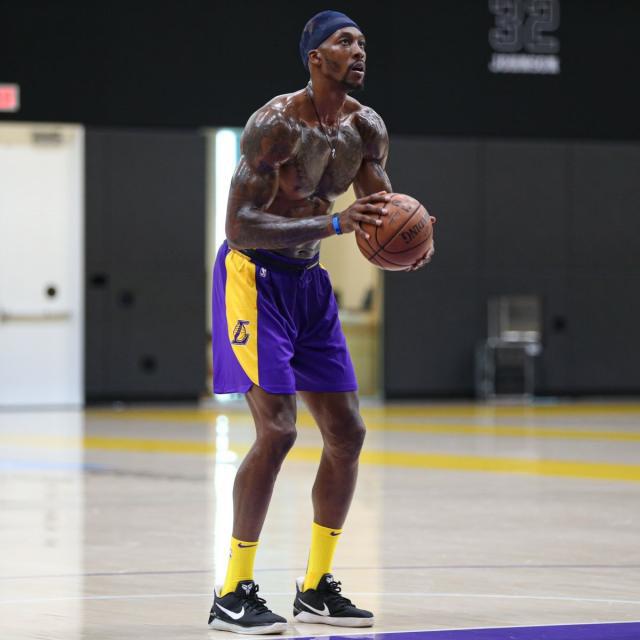 绿茵场上的百年世仇，皇马与巴萨，一场足球背后的政治战争